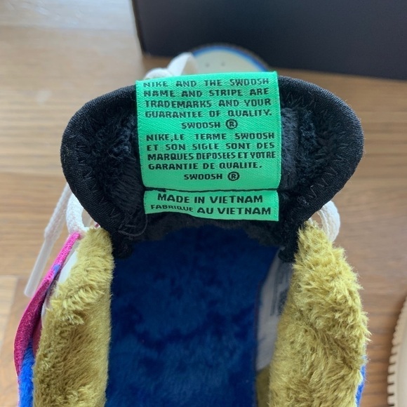 NIKE Air Force 1 Shadow SE Sneaker - Picture 8 of 11